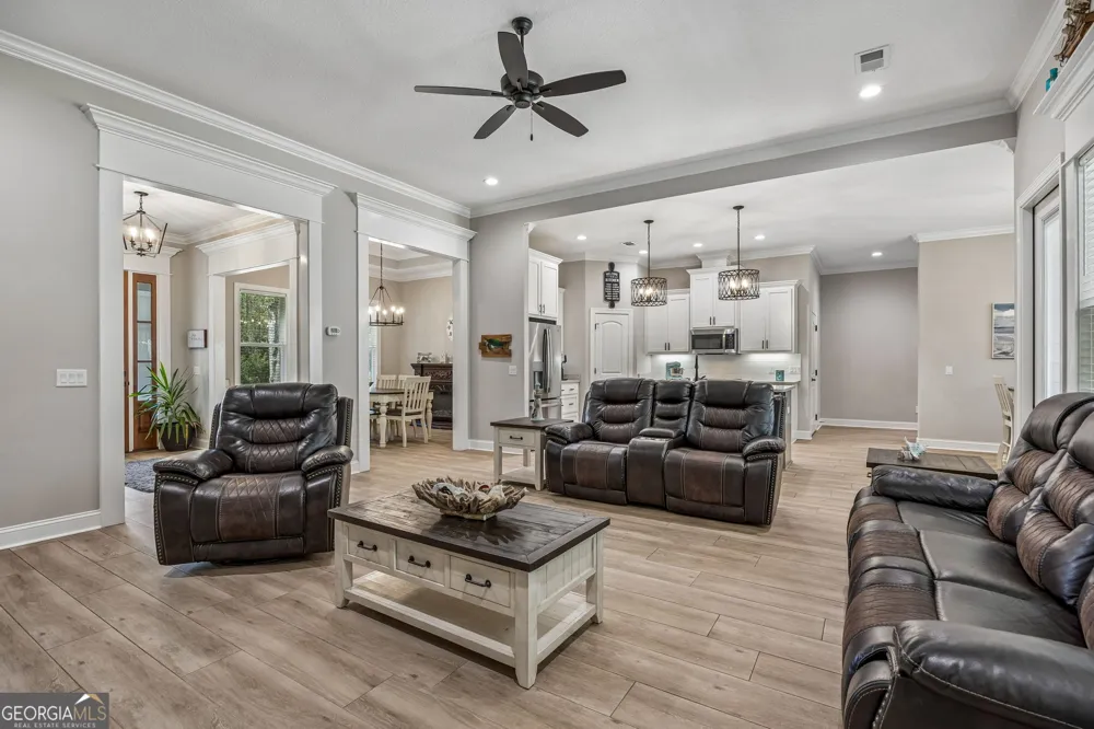 105 Sunset DR Woodbine, GA 31569