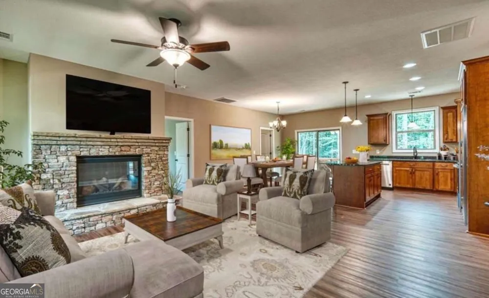 199 Lola Mae WAY Morganton, GA 30560