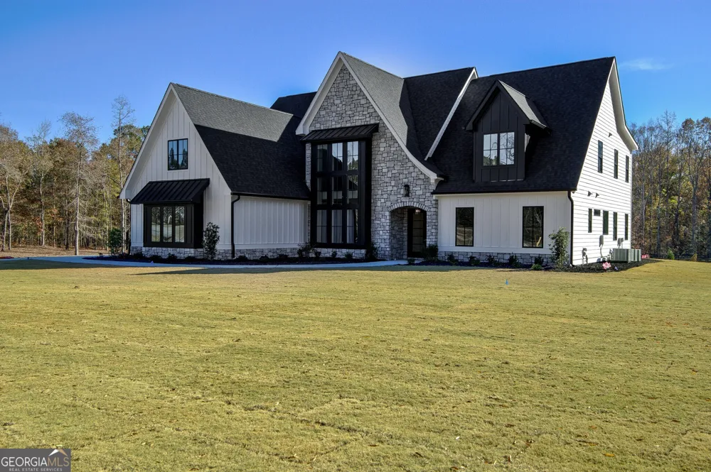 130 Grace Hope DR Brooks, GA 30205