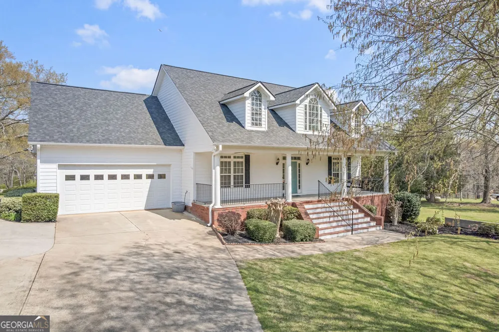 188 Ball ST Moreland, GA 30259