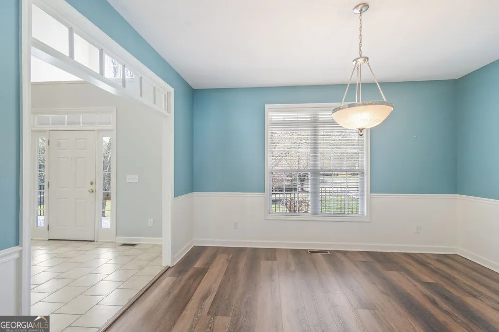 188 Ball ST Moreland, GA 30259