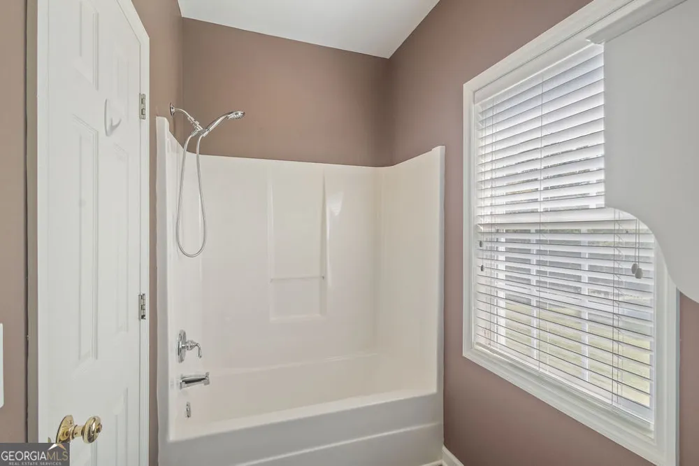 188 Ball ST Moreland, GA 30259