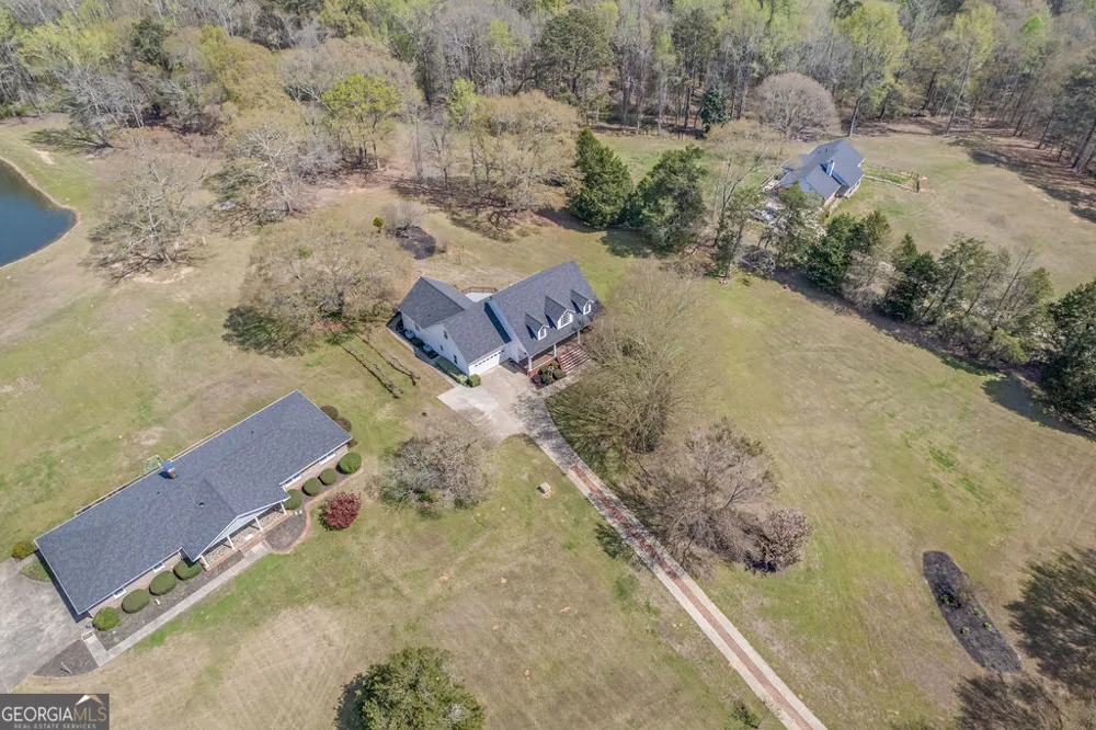 188 Ball ST Moreland, GA 30259