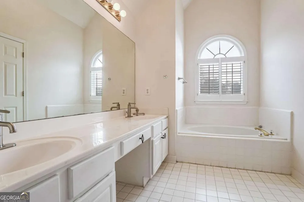 1547 Welch CT Suwanee, GA 30024