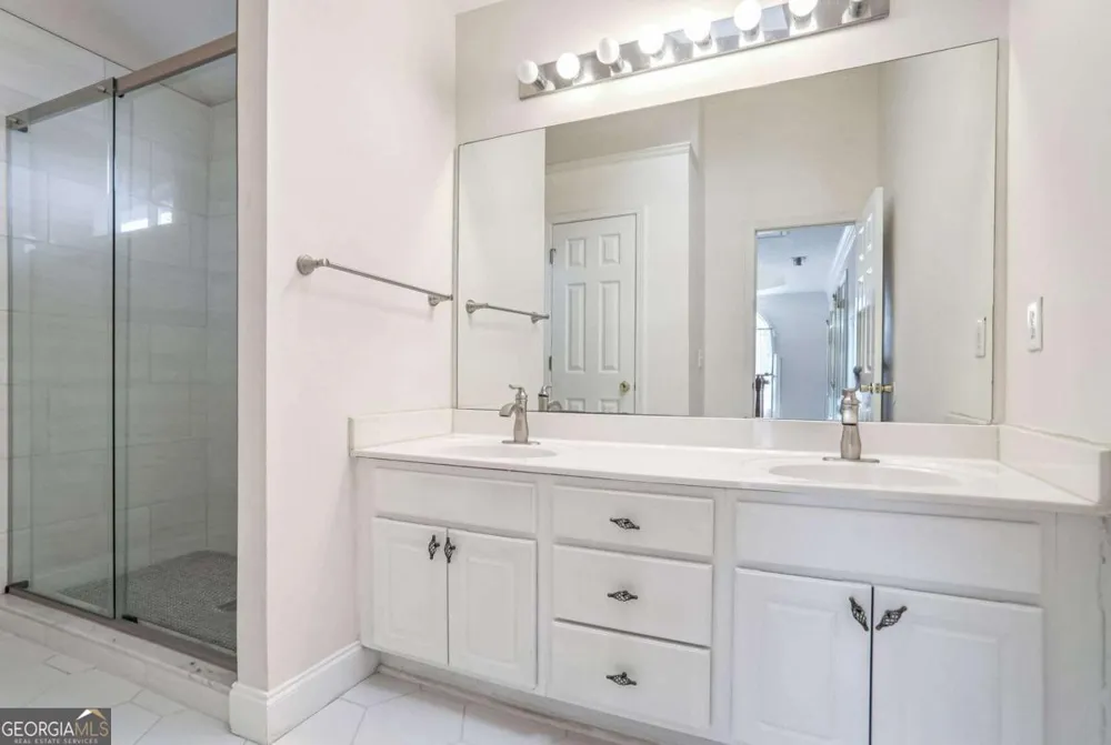 1547 Welch CT Suwanee, GA 30024