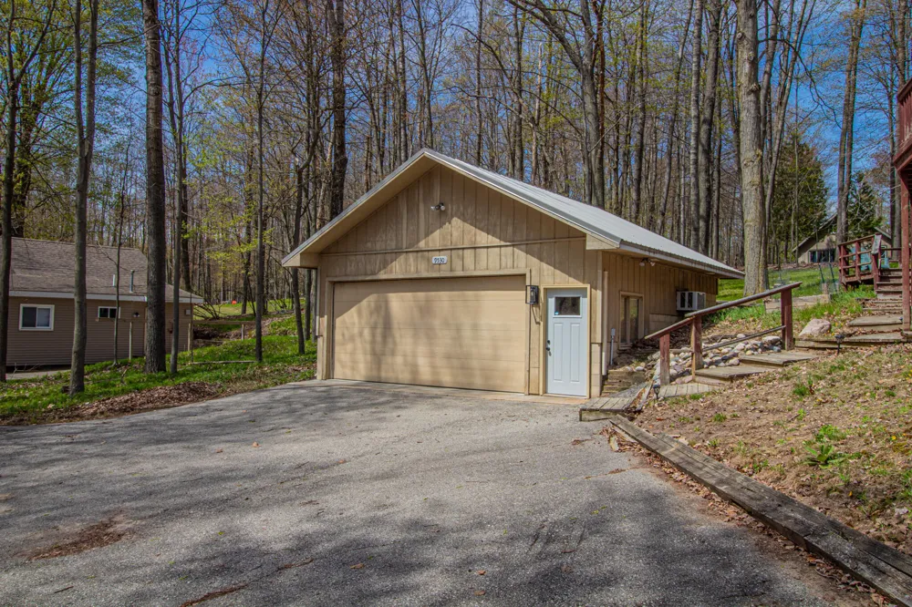 9530 Golf Port Drive Canadian Lakes, MI 49346