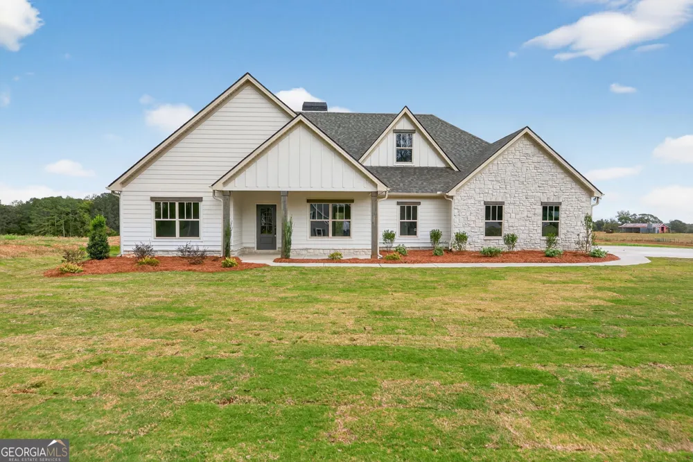 359 Gray RD Roopville, GA 30170
