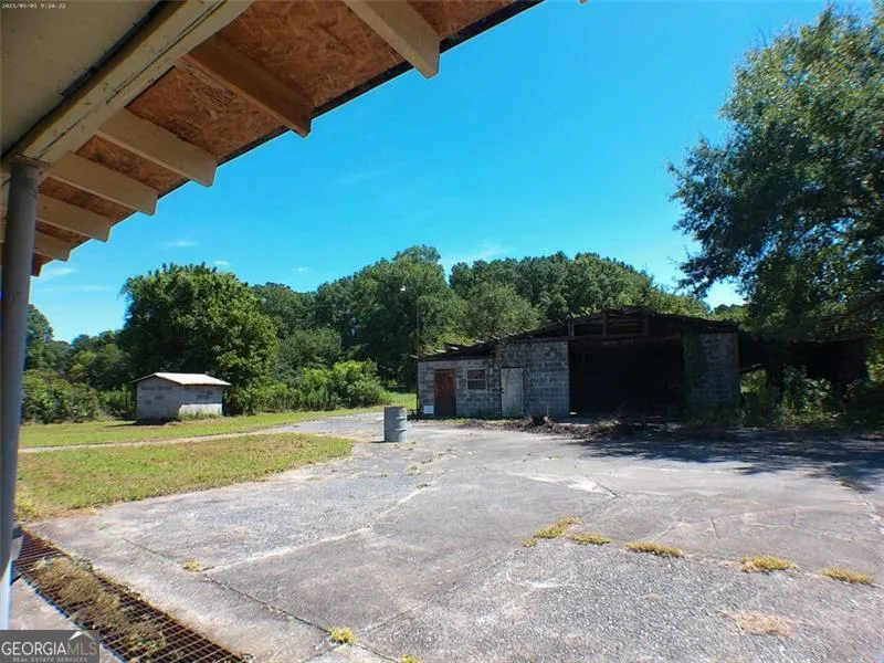 65 Long Station RD Aragon, GA 30104