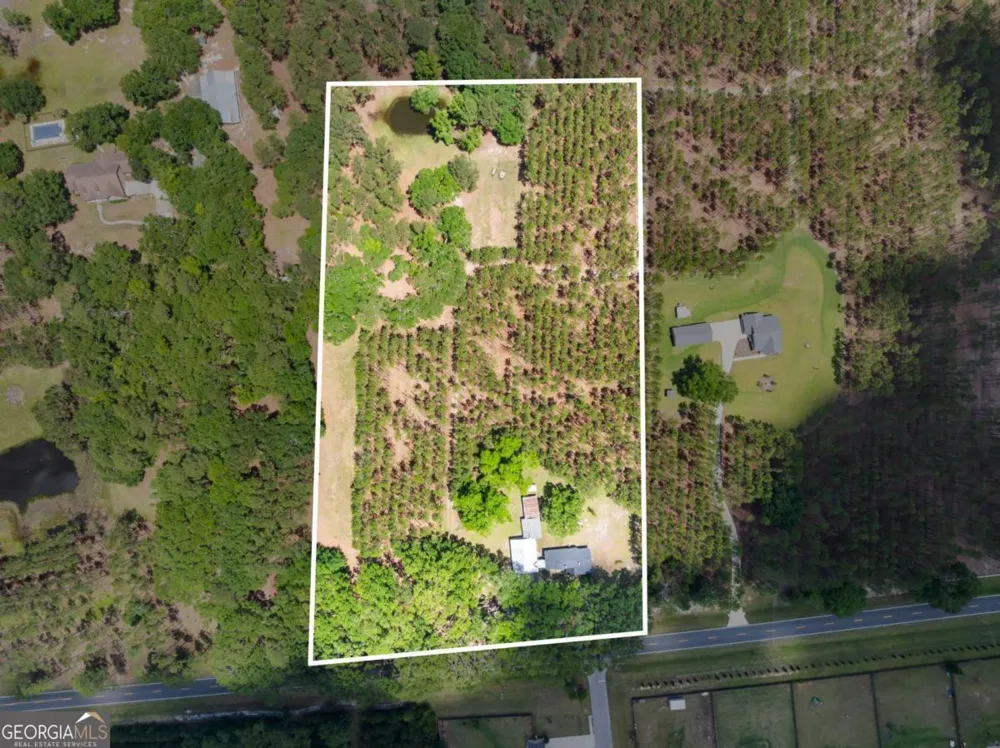 2445 Wilma Edwards RD Ellabell, GA 31308
