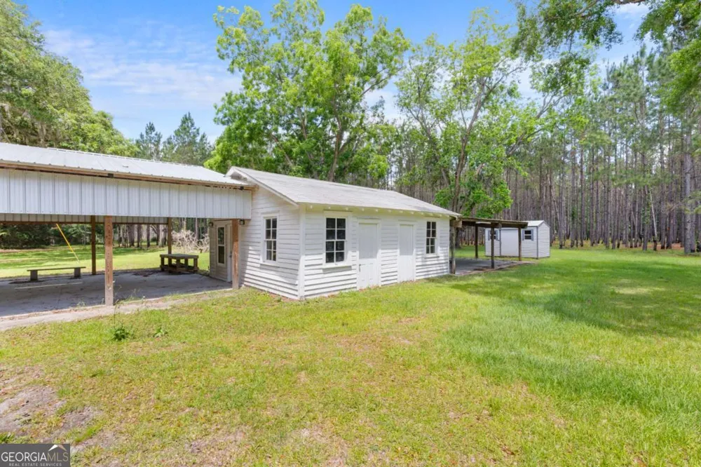 2445 Wilma Edwards RD Ellabell, GA 31308
