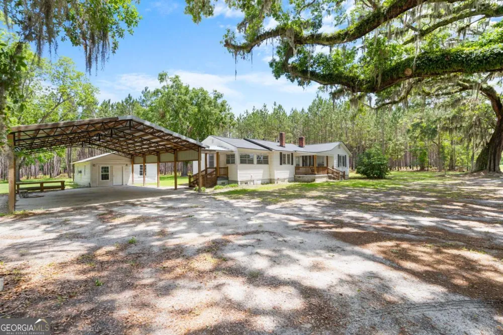 2445 Wilma Edwards RD Ellabell, GA 31308