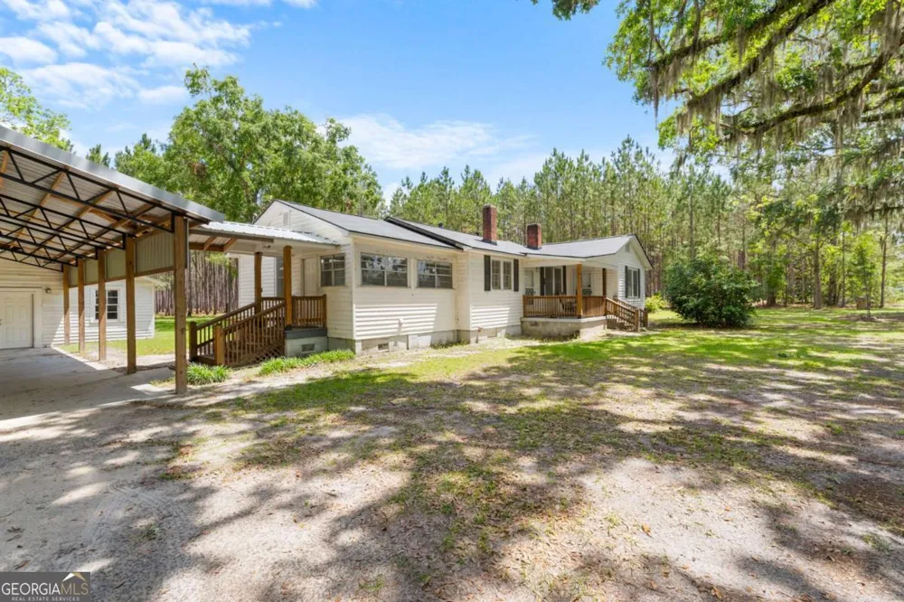 2445 Wilma Edwards RD Ellabell, GA 31308