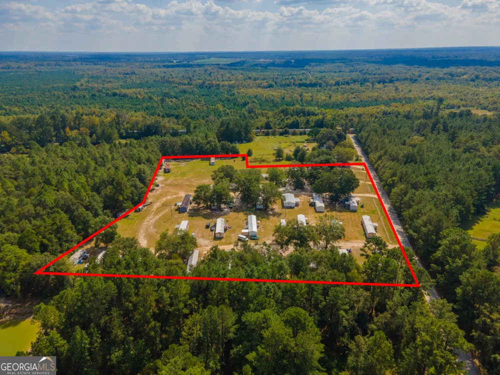 3023 Finch RD Millen, GA 30442