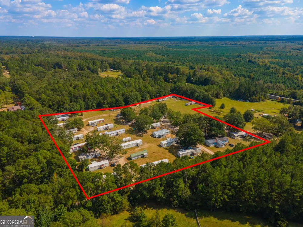 3023 Finch RD Millen, GA 30442