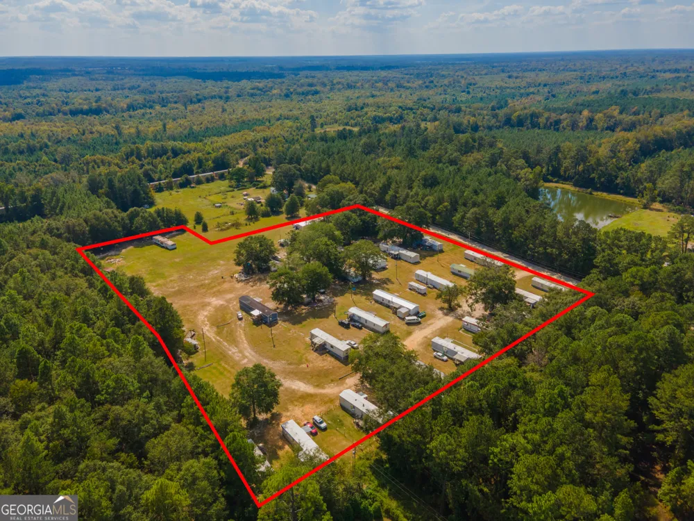 3023 Finch RD Millen, GA 30442