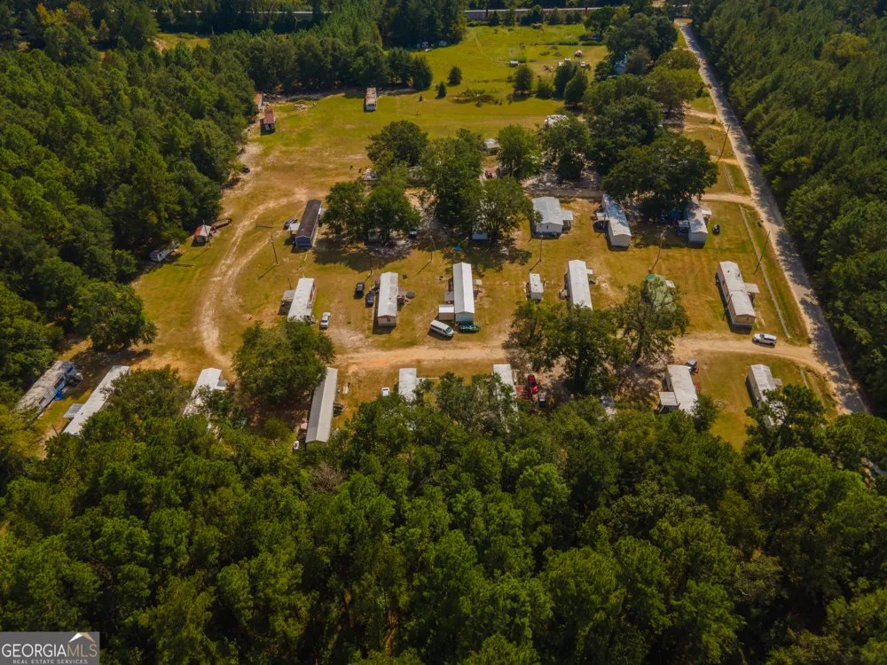 3023 Finch RD Millen, GA 30442