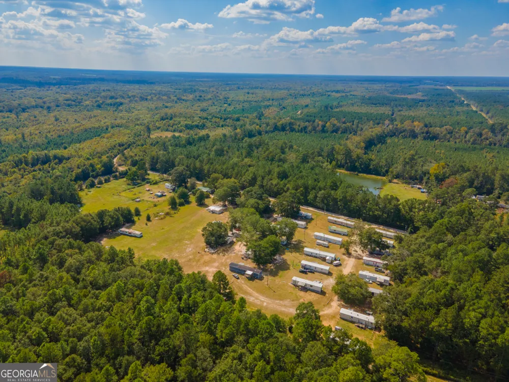 3023 Finch RD Millen, GA 30442