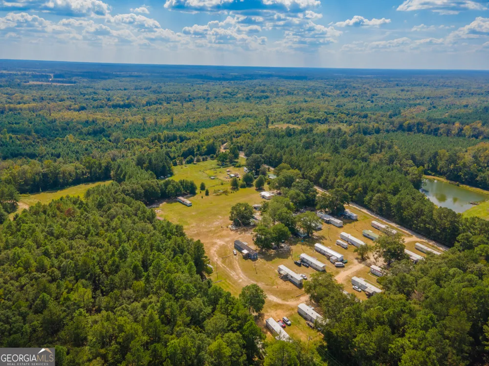 3023 Finch RD Millen, GA 30442