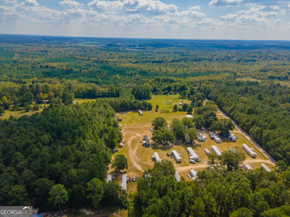 3023 Finch RD Millen, GA 30442