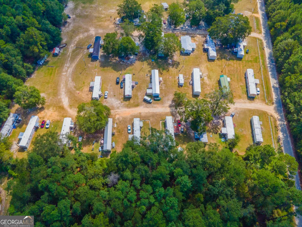 3023 Finch RD Millen, GA 30442