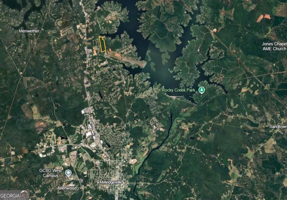 0313 W Lakeview DR NE Milledgeville, GA 31061