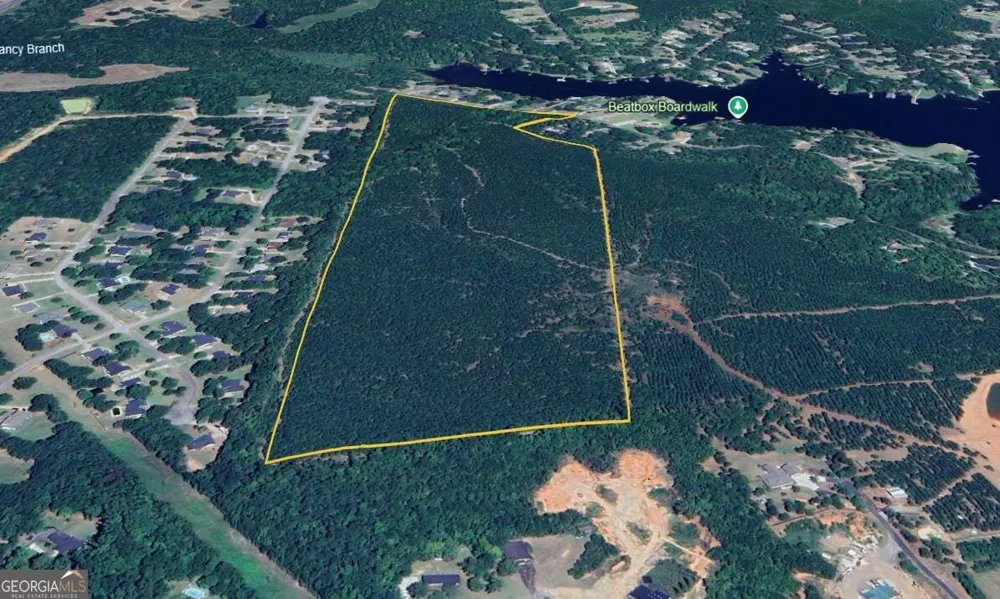 0313 W Lakeview DR NE Milledgeville, GA 31061