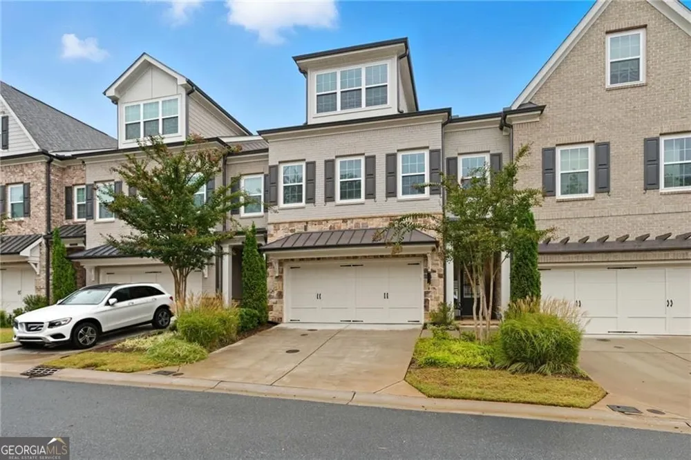 3226 Artessa LN NE Roswell, GA 30075