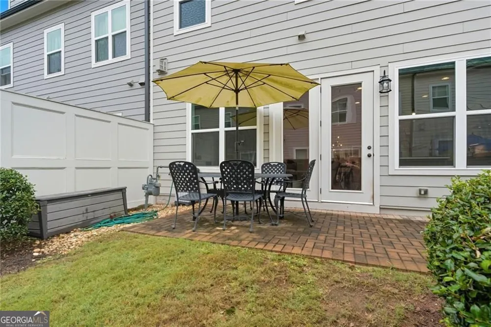 3226 Artessa LN NE Roswell, GA 30075