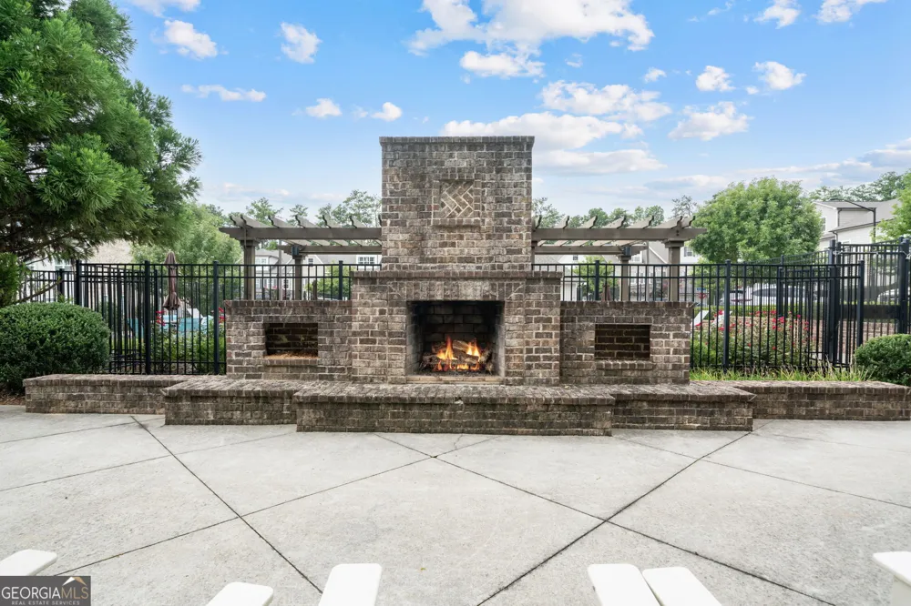 3226 Artessa LN NE Roswell, GA 30075