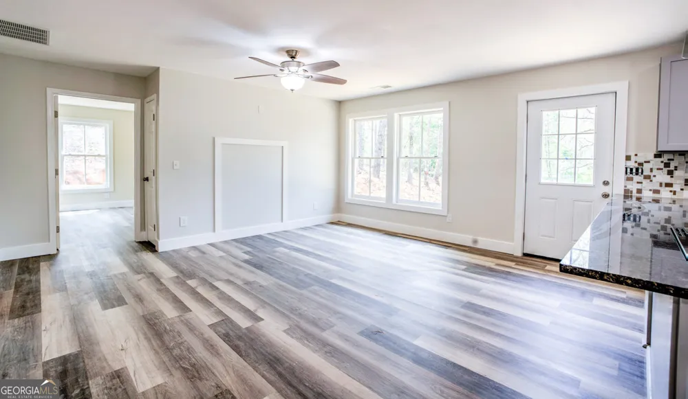 136 Key LN Lakemont, GA 30552