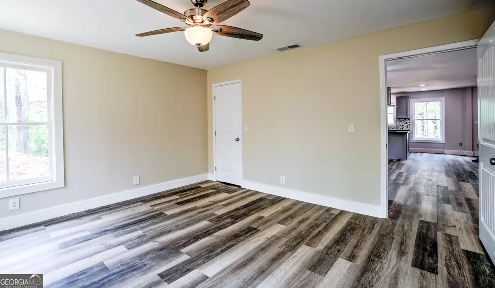 136 Key LN Lakemont, GA 30552
