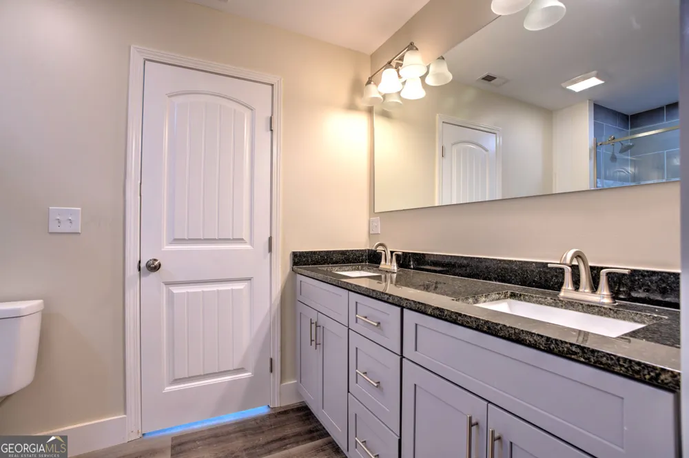 136 Key LN Lakemont, GA 30552