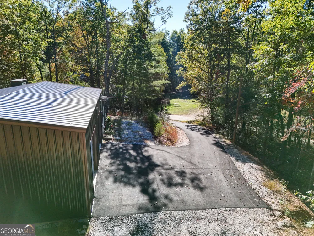 136 Key LN Lakemont, GA 30552
