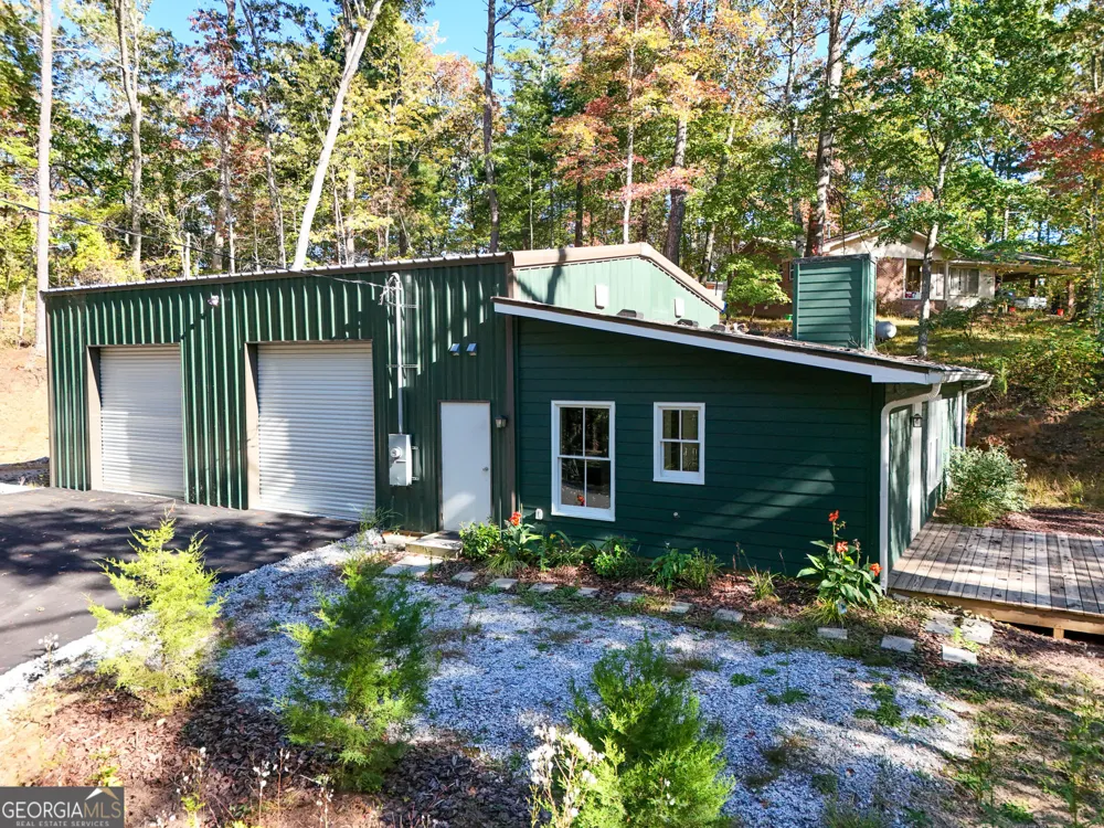 136 Key LN Lakemont, GA 30552
