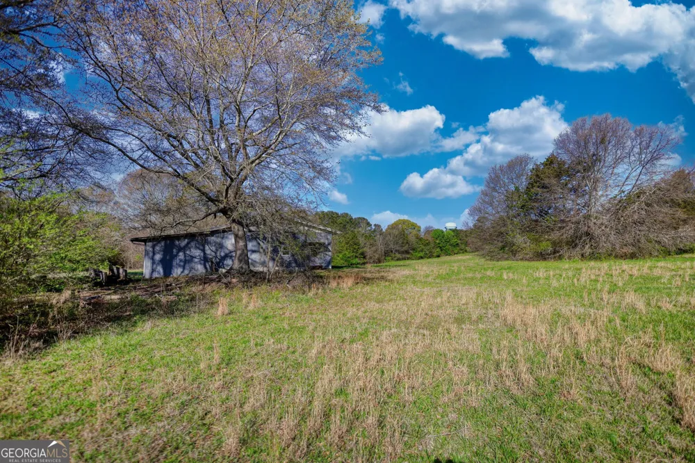 610 Loth Wages RD Dacula, GA 30019