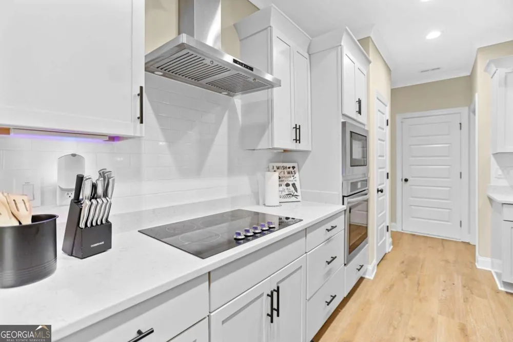 294 Conner LN Williamson, GA 30292