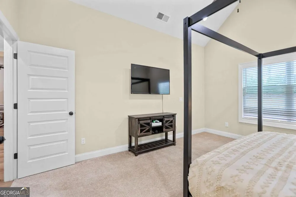 294 Conner LN Williamson, GA 30292