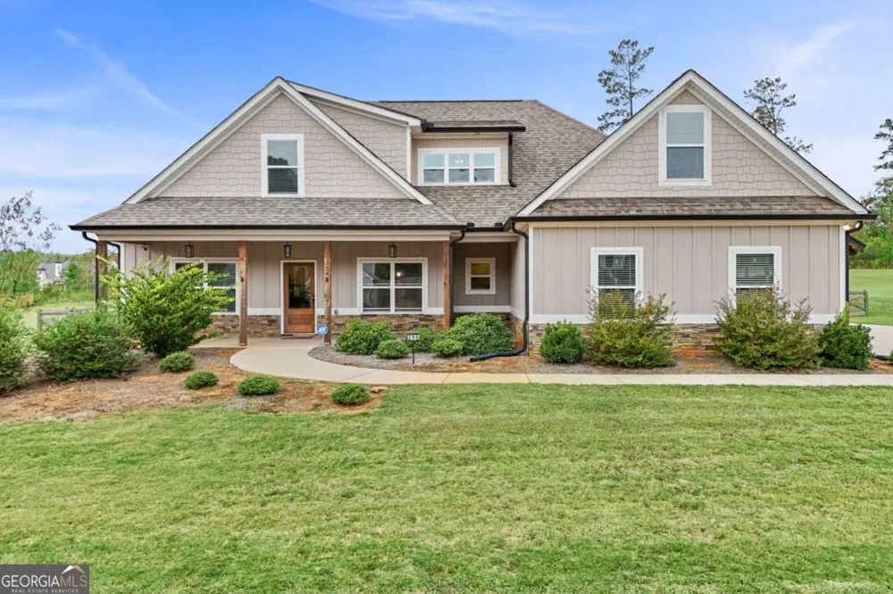 294 Conner LN Williamson, GA 30292
