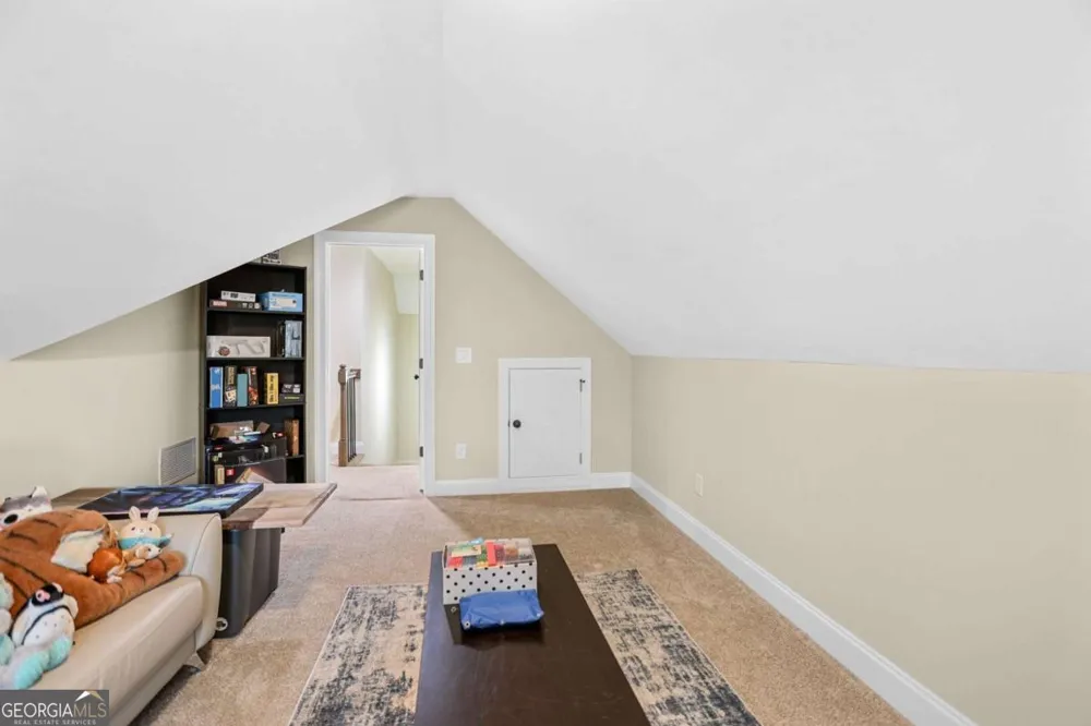 294 Conner LN Williamson, GA 30292