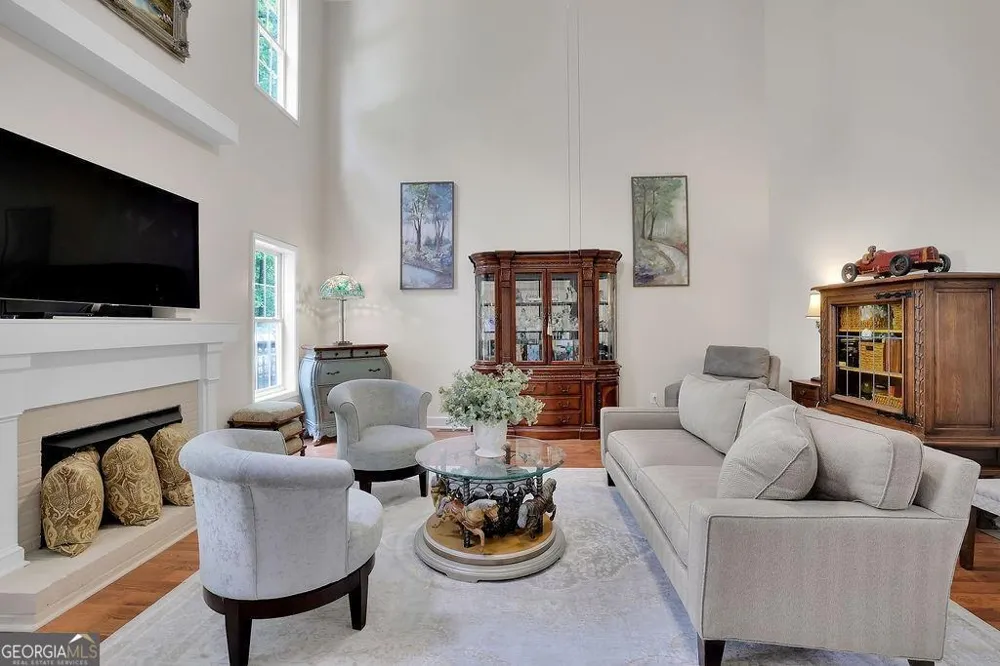 2075 Pine Tree DR Buford, GA 30518