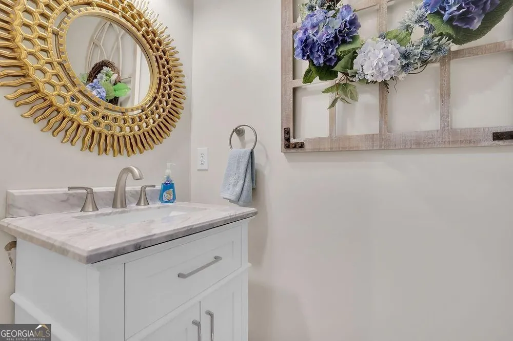 2075 Pine Tree DR Buford, GA 30518