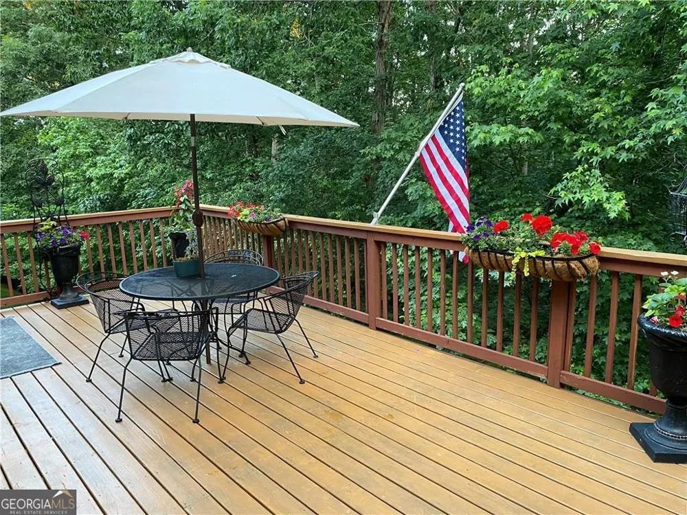 2075 Pine Tree DR Buford, GA 30518