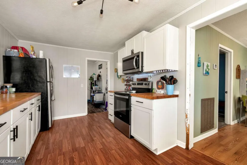 111 College AVE Canon, GA 30520