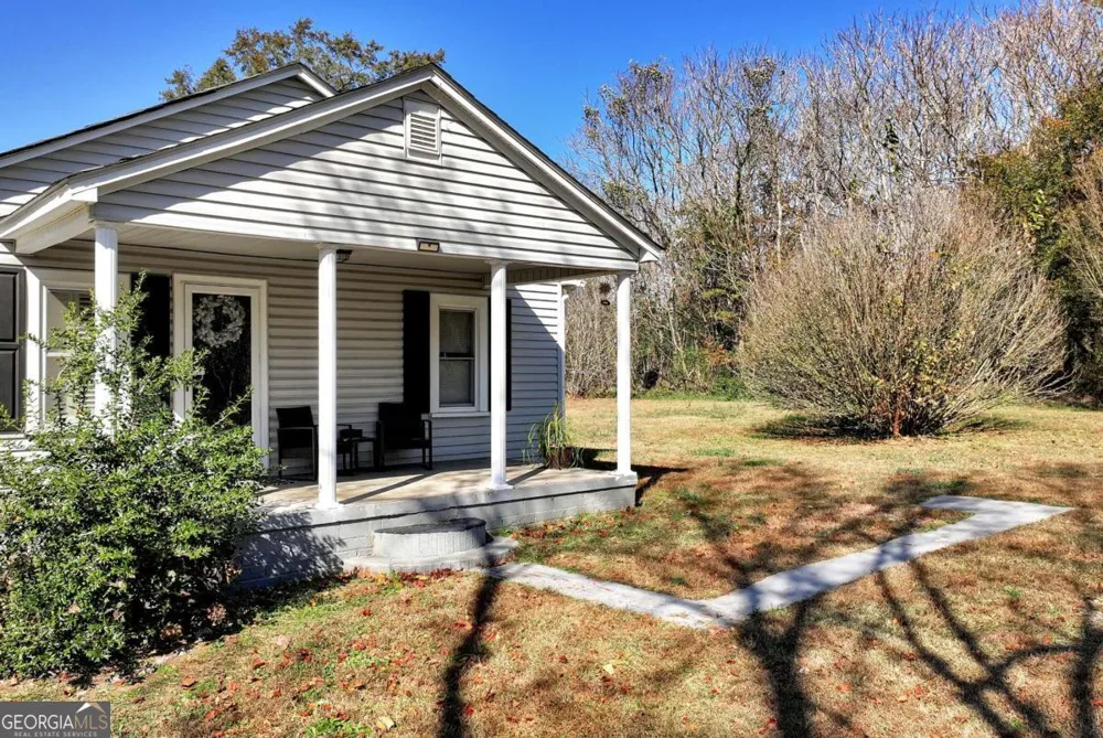111 College AVE Canon, GA 30520