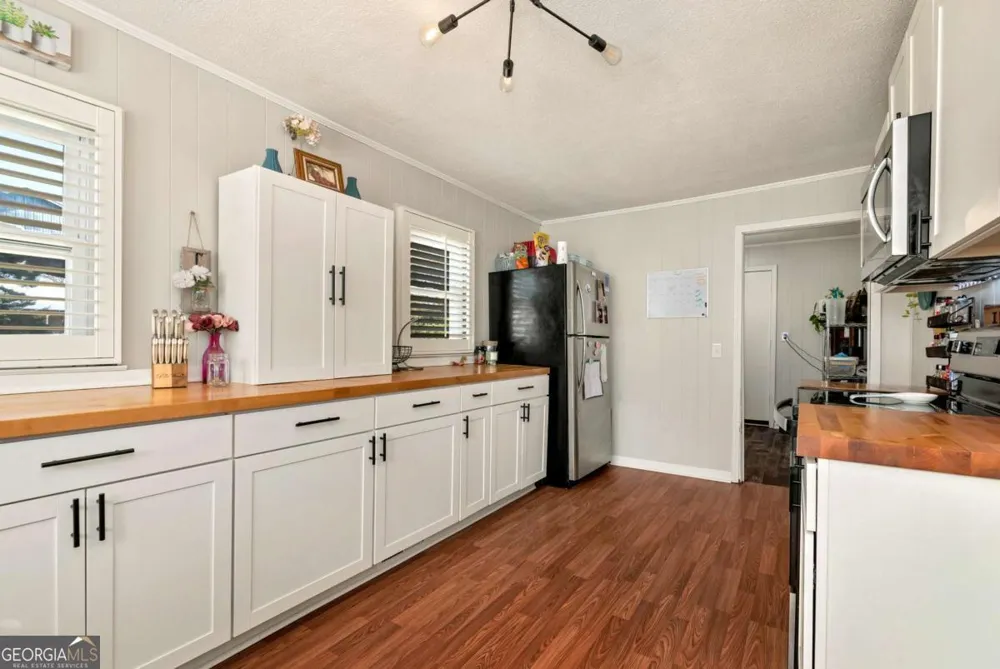 111 College AVE Canon, GA 30520