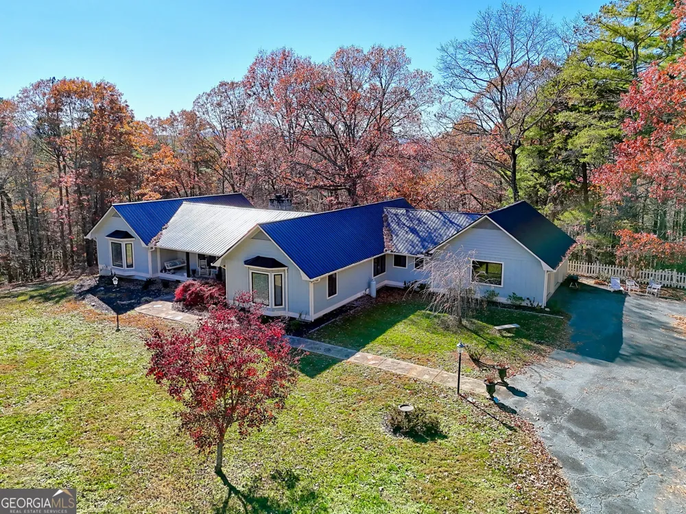 428 Orchard View LN Lakemont, GA 30552