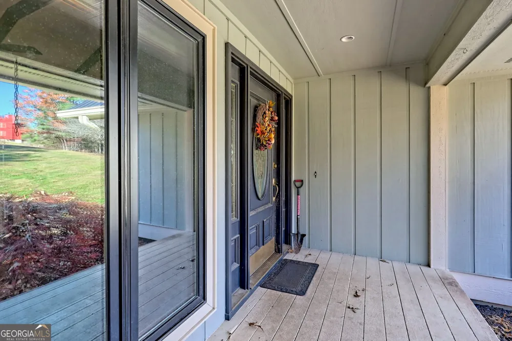 428 Orchard View LN Lakemont, GA 30552