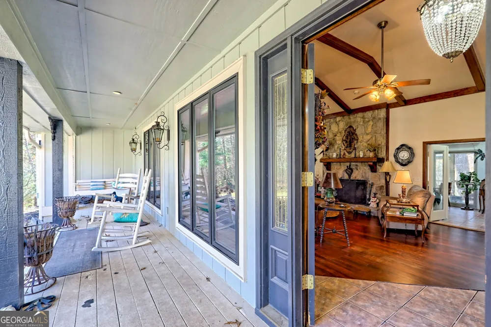 428 Orchard View LN Lakemont, GA 30552