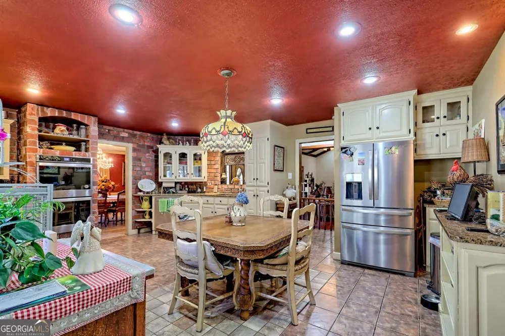 428 Orchard View LN Lakemont, GA 30552
