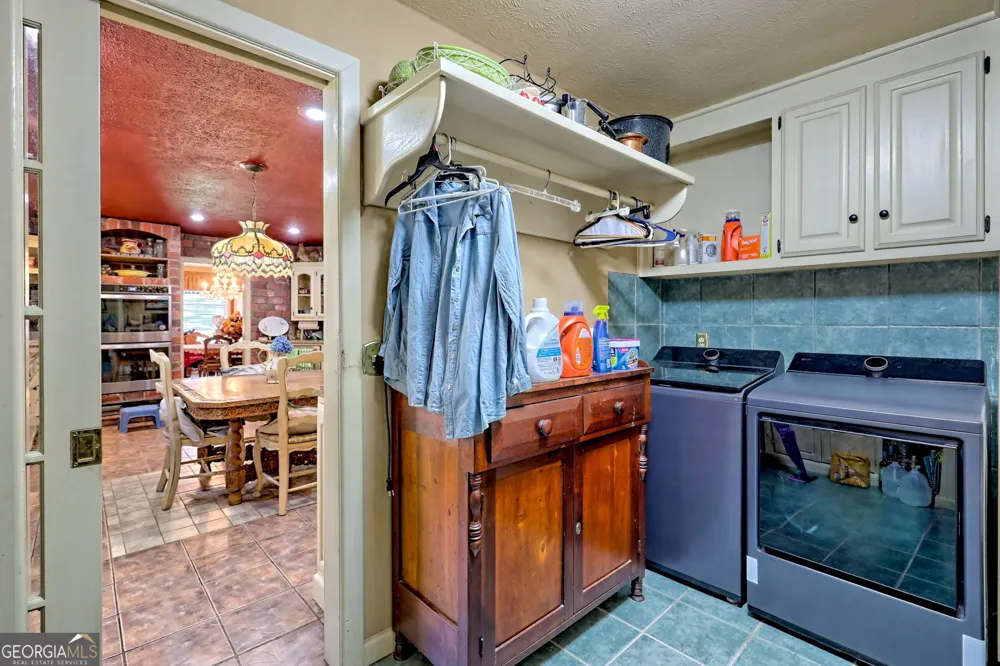 428 Orchard View LN Lakemont, GA 30552